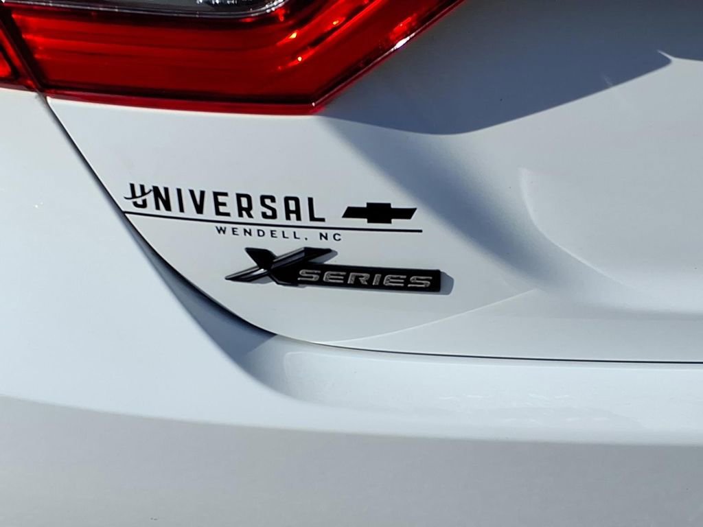 Used 2023 Toyota Camry SE FWD image 9