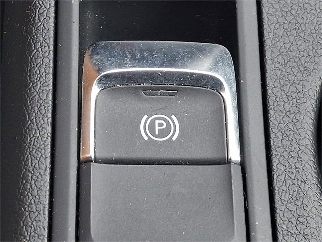 Used 2018 Audi Q3 2.0T Premium Plus w/ Premium Plus Package image 25