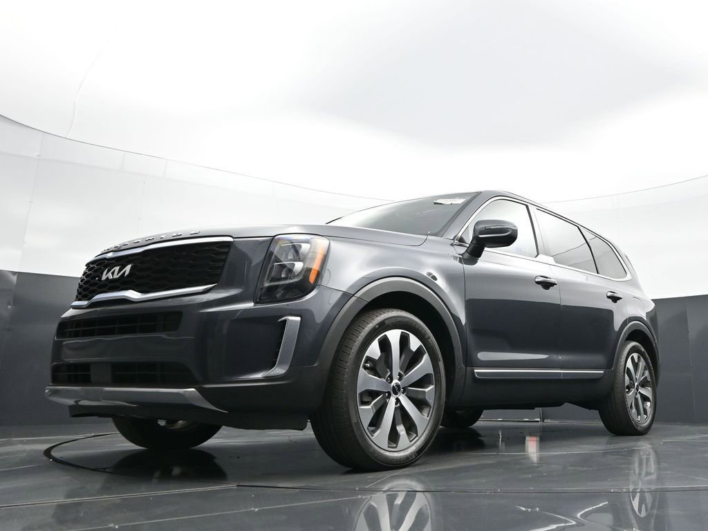 Used 2022 Kia Telluride EX w/ EX Premium Package AWD/4WD image 38