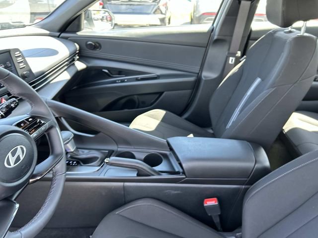 Certified 2025 Hyundai Elantra Sport FWD image 20