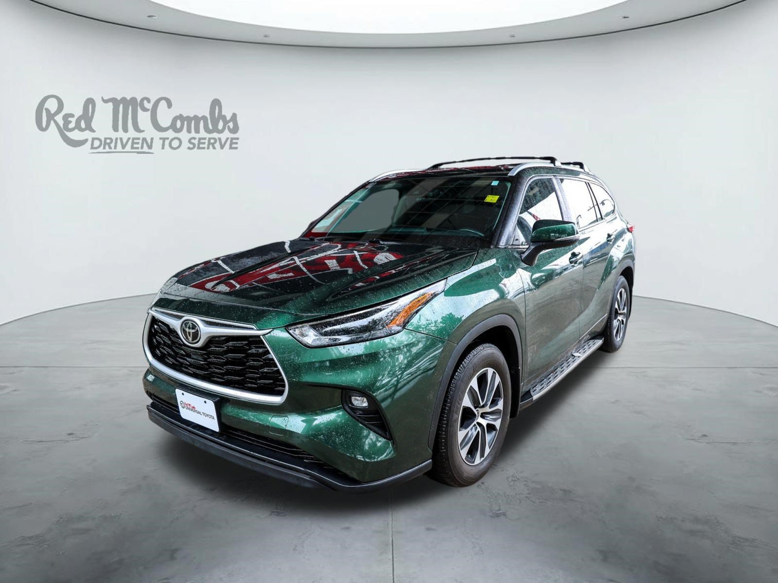 Used 2023 Toyota Highlander XLE FWD video 1