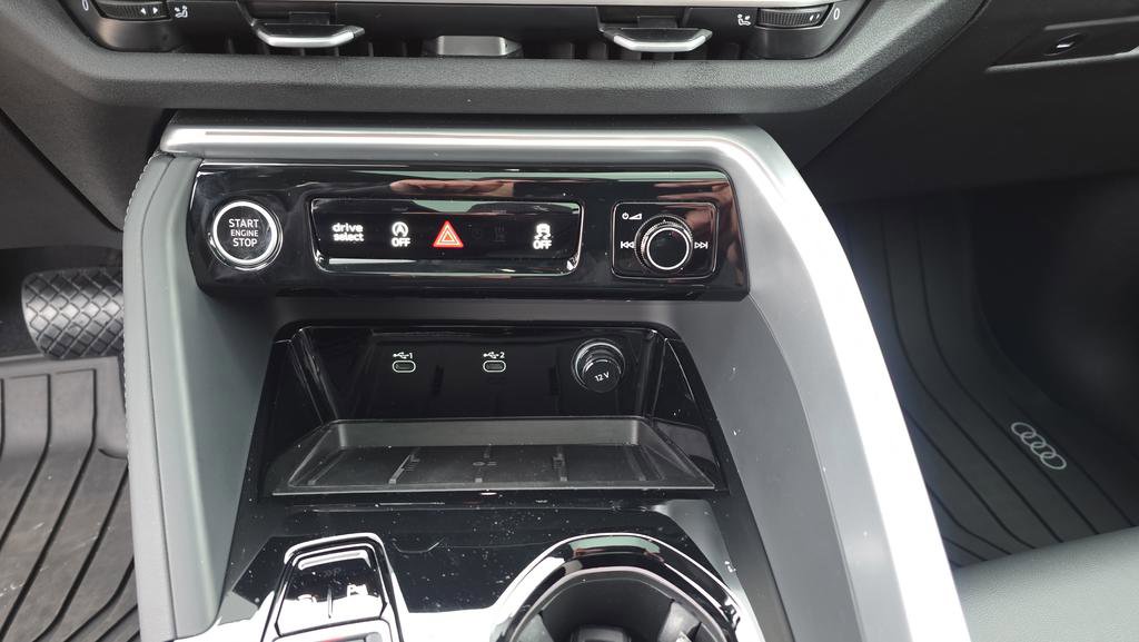Used 2025 Audi Q5 Prestige image 27