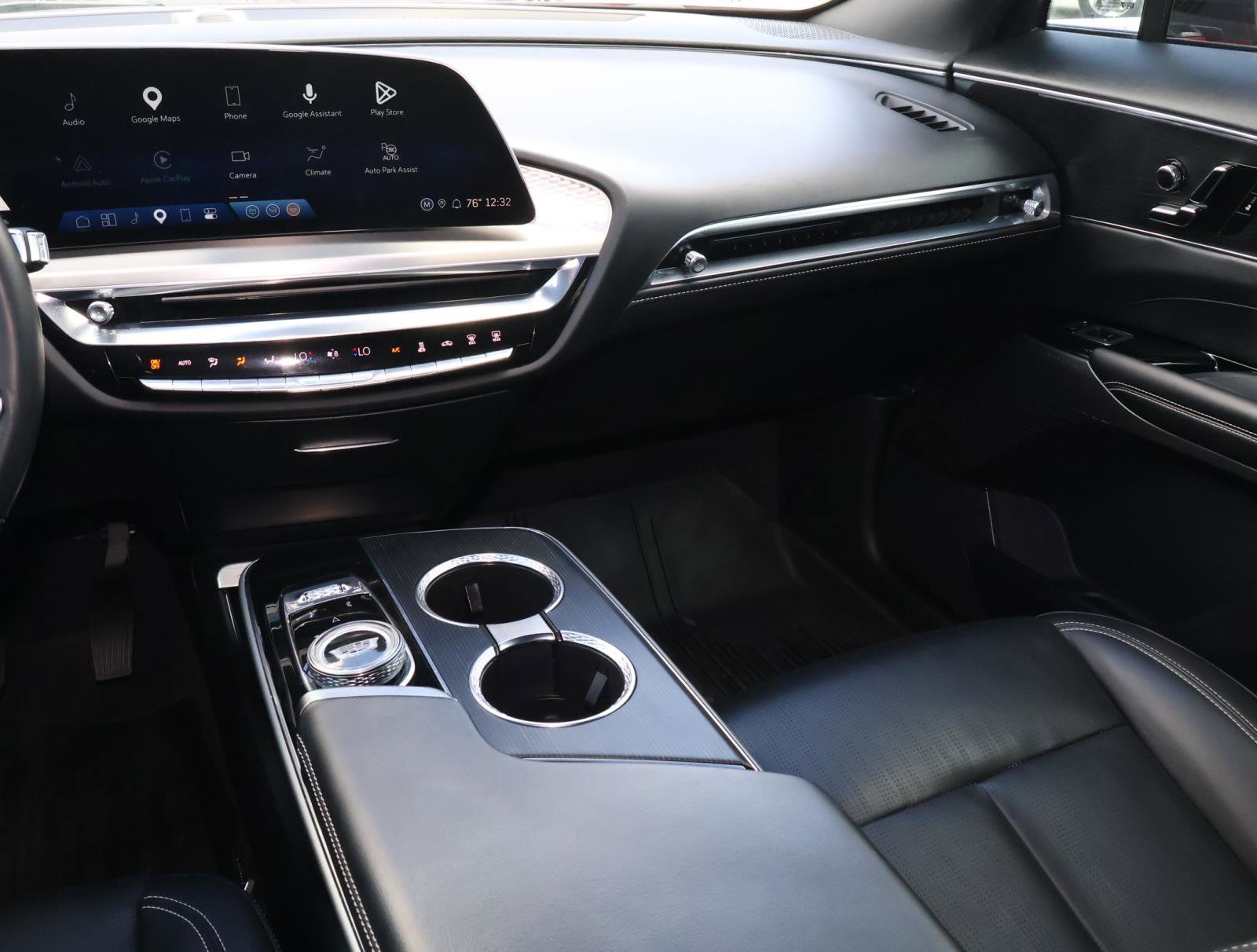 Used 2024 Cadillac Lyriq Luxury w/ LPO, Floor Liner Package image 16