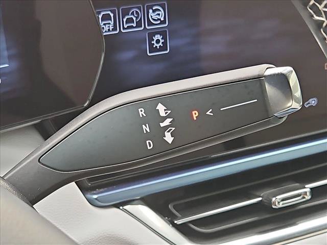 Used 2024 Chevrolet Equinox EV LT FWD image 18