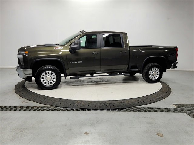 Used 2022 Chevrolet Silverado 3500 LT w/ Convenience Package image 4