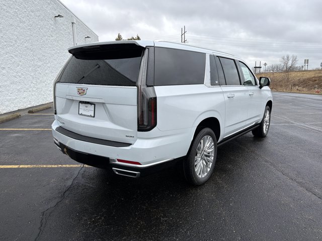 New 2026 Cadillac Escalade ESV Luxury w/ Touring Package image 5