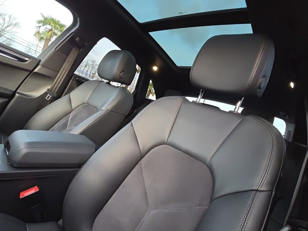 Used 2020 Porsche Macan image 14