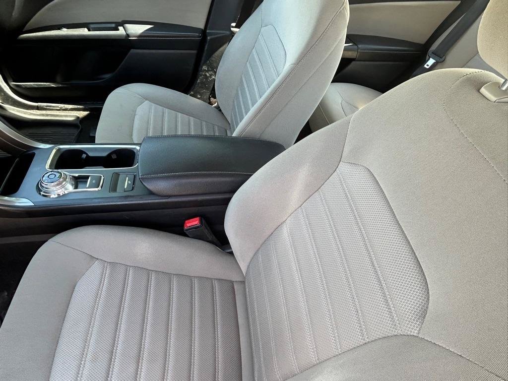Used 2019 Ford Fusion S FWD image 10