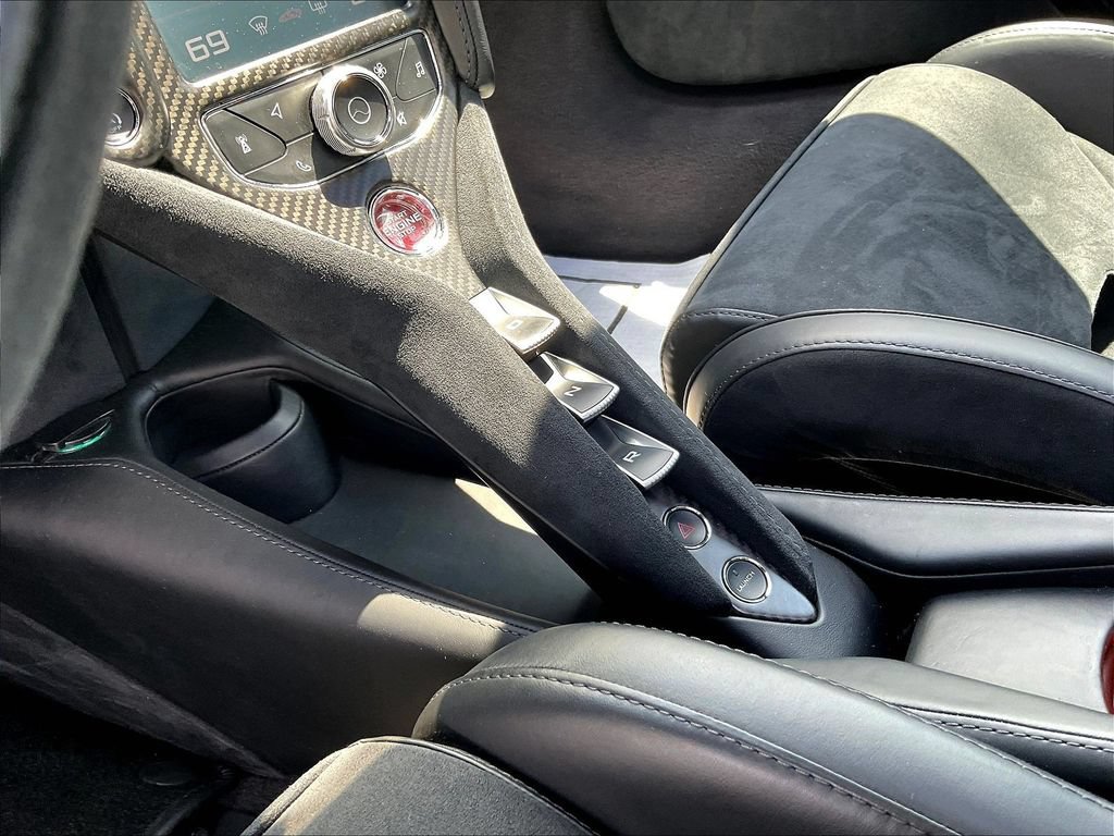Used 2020 McLaren 720S Performance RWD image 11