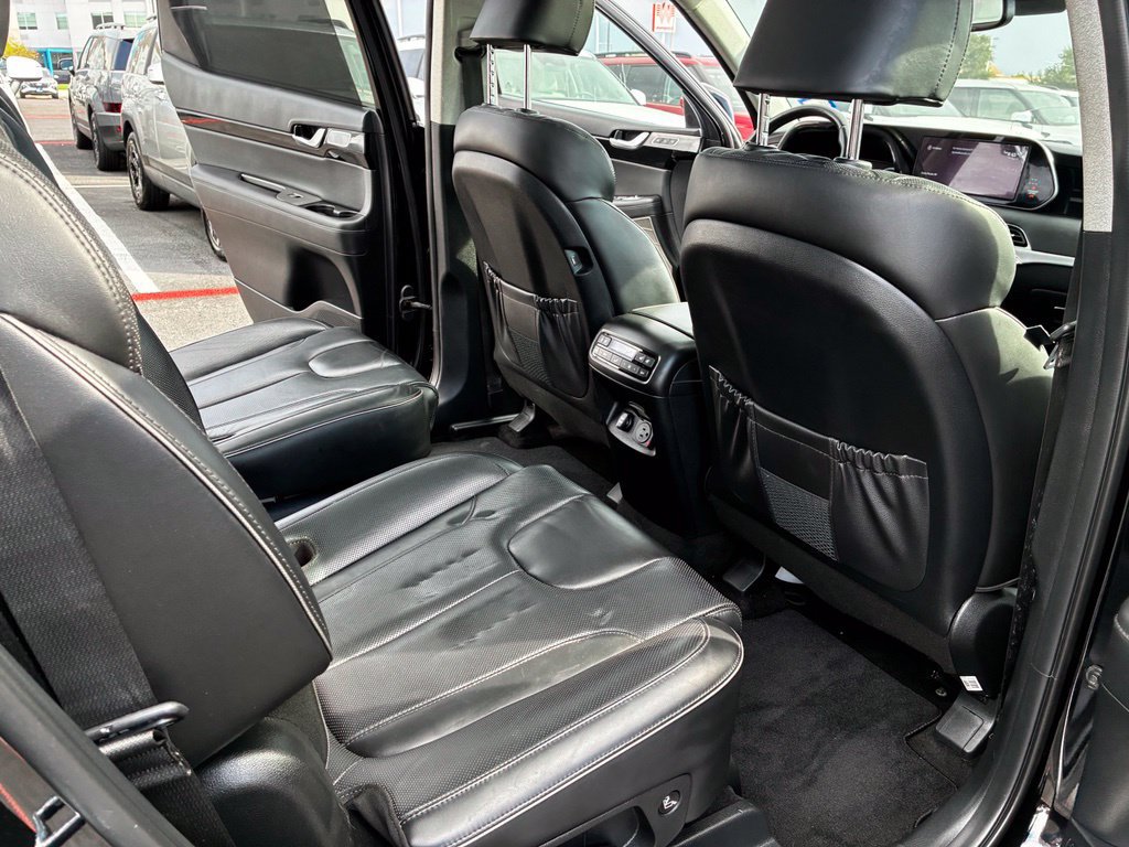 Used 2022 Hyundai Palisade Limited FWD image 15