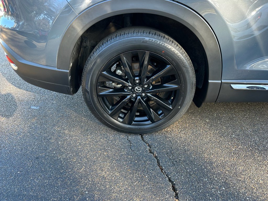 Certified 2023 MAZDA CX-9 Carbon Edition image 5