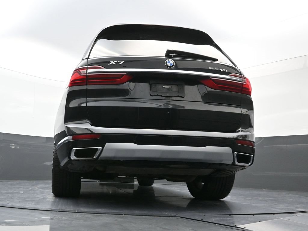 Used 2022 BMW X7 xDrive40i w/ Cold Weather Package image 27