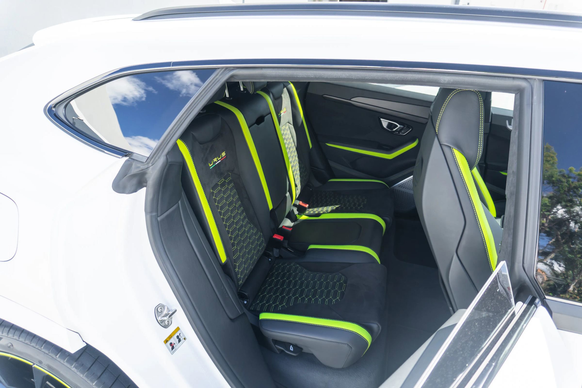 Used 2022 Lamborghini Urus image 15