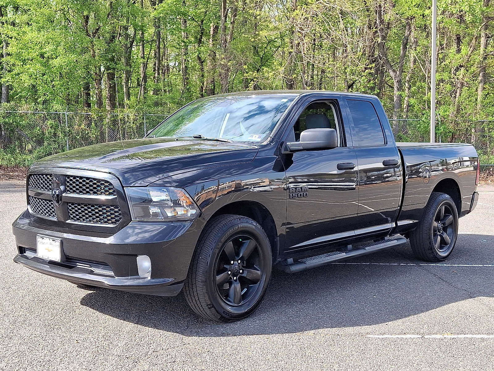 Used 2017 RAM 1500 Express w/ Black Ram 1500 Express Group AWD/4WD image 3