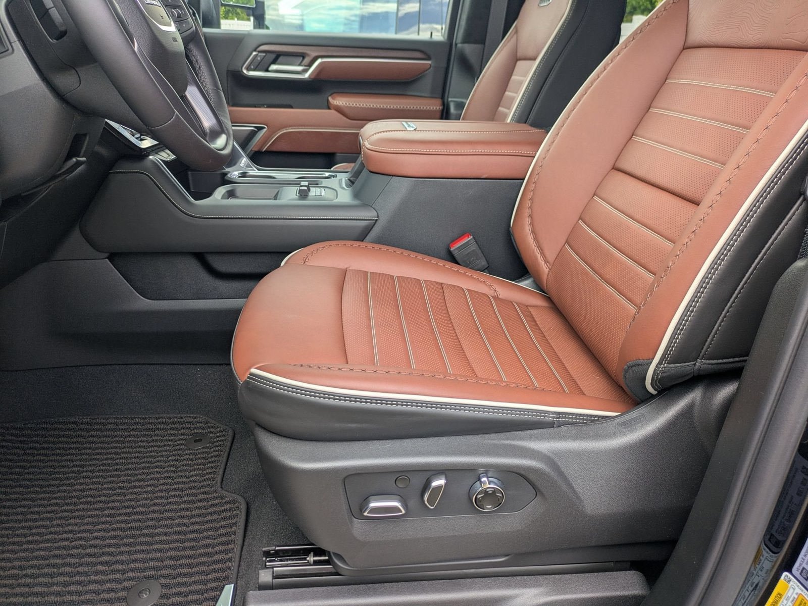 New 2026 GMC Sierra 2500 Denali Ultimate AWD/4WD image 24