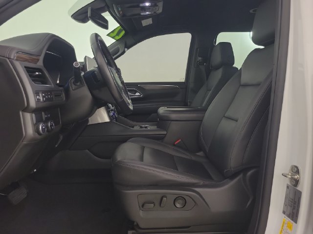 Used 2022 Chevrolet Suburban LT RWD image 16