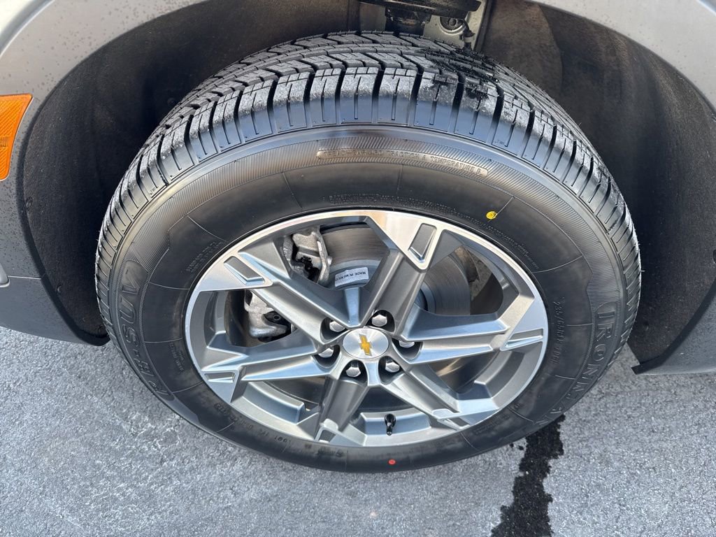 Used 2025 Chevrolet Blazer LT image 10