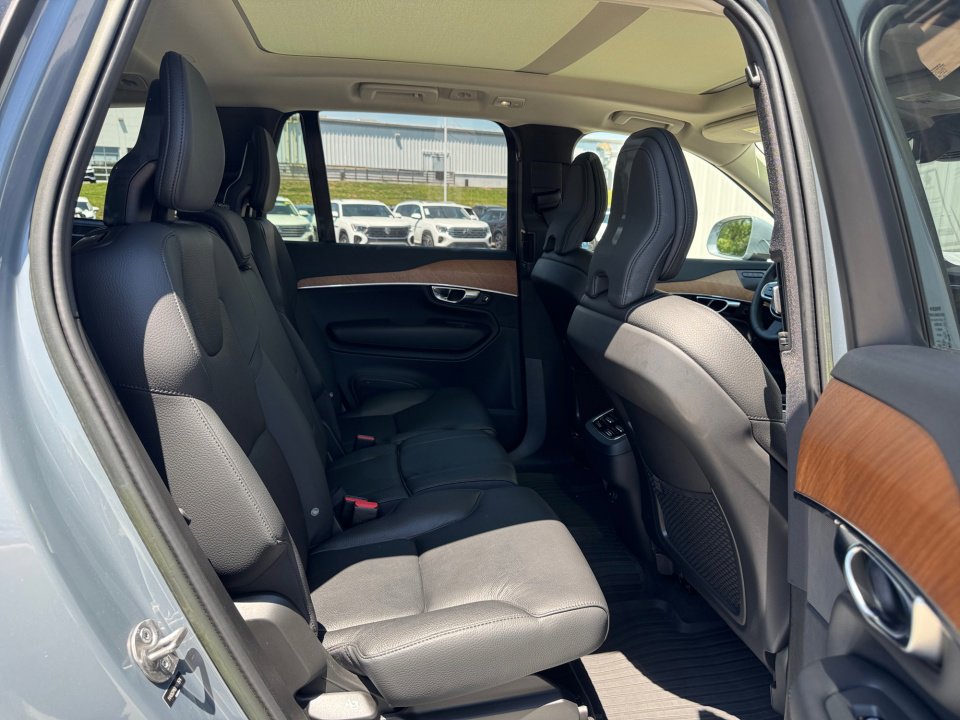 Certified 2023 Volvo XC90 B6 Plus w/ Protection Package Premier AWD/4WD image 29