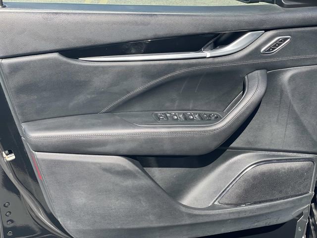 Used 2021 Maserati Levante S image 19