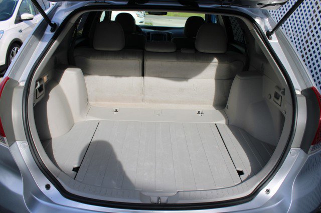 Used 2013 Toyota Venza LE FWD image 9