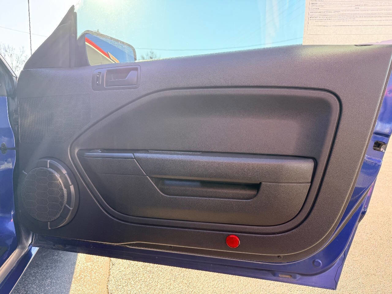 Used 2005 Ford Mustang GT Premium image 24