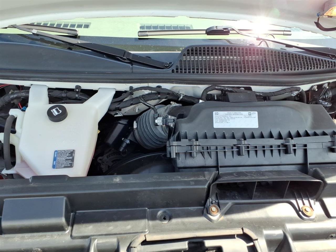 Used 2022 Chevrolet Express 2500 w/ Driver Convenience Package RWD image 9