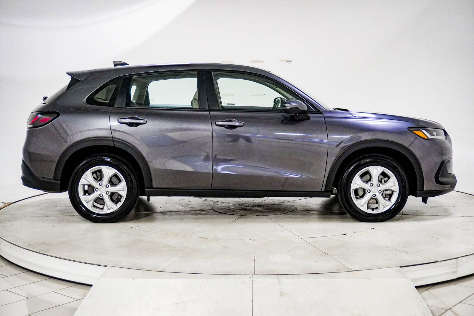 Certified 2024 Honda HR-V LX image 11