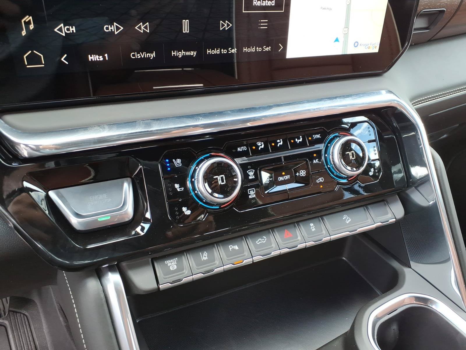 New 2026 GMC Sierra 2500 Denali Ultimate AWD/4WD image 15