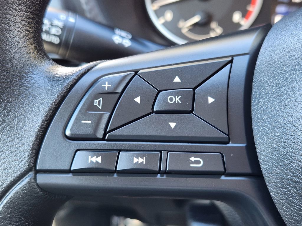 Used 2025 Nissan Sentra S image 18