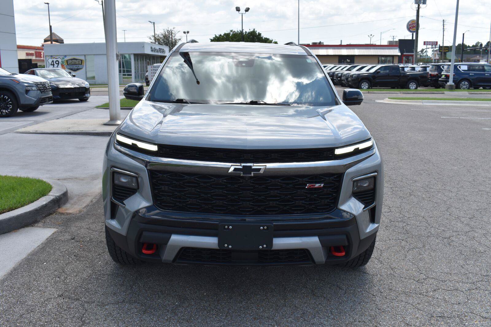 Used 2025 Chevrolet Traverse Z71 w/ Driver Confidence Package AWD/4WD image 21