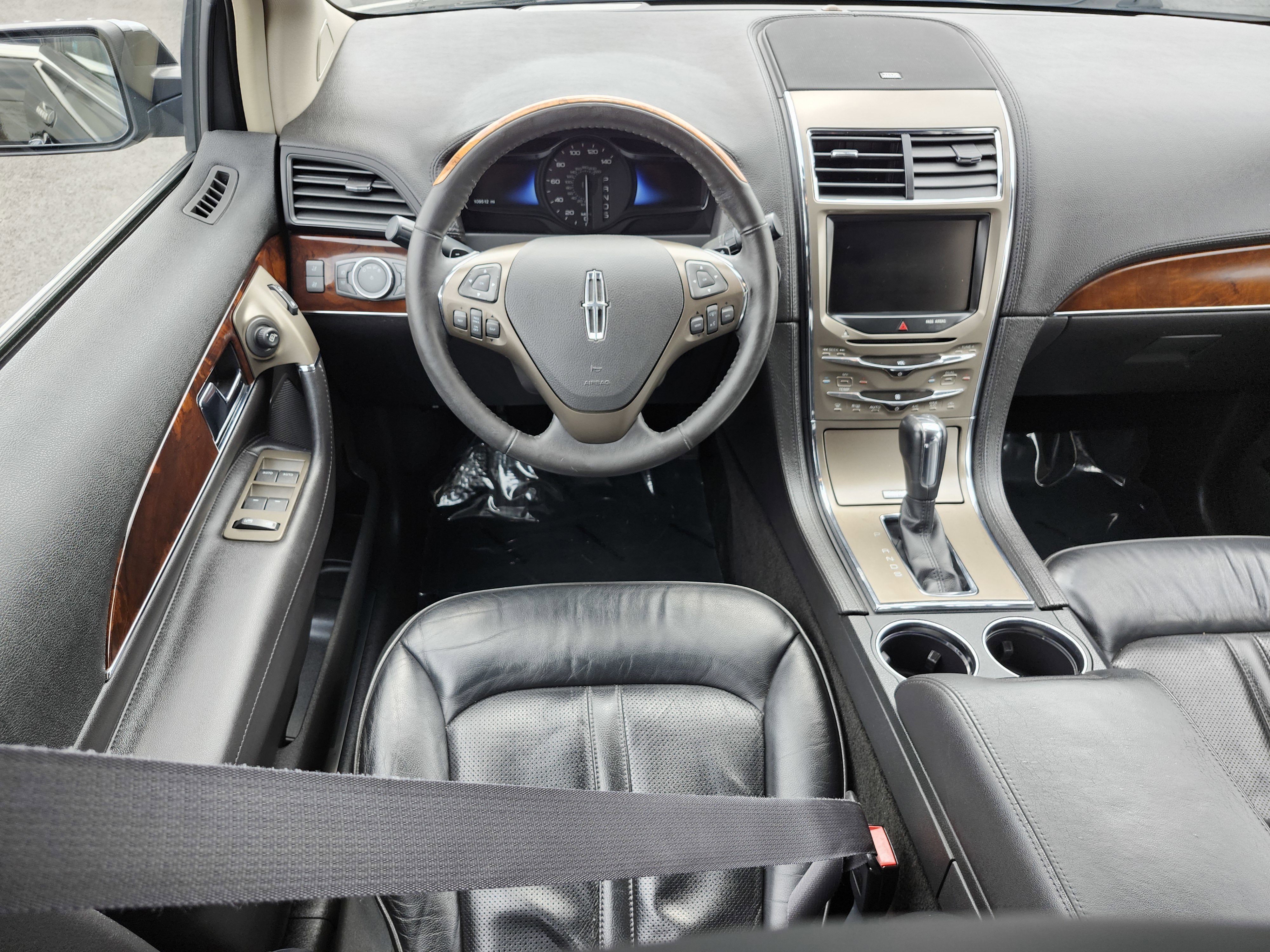 Used 2014 Lincoln MKX AWD w/ Equipment Group 101A image 30