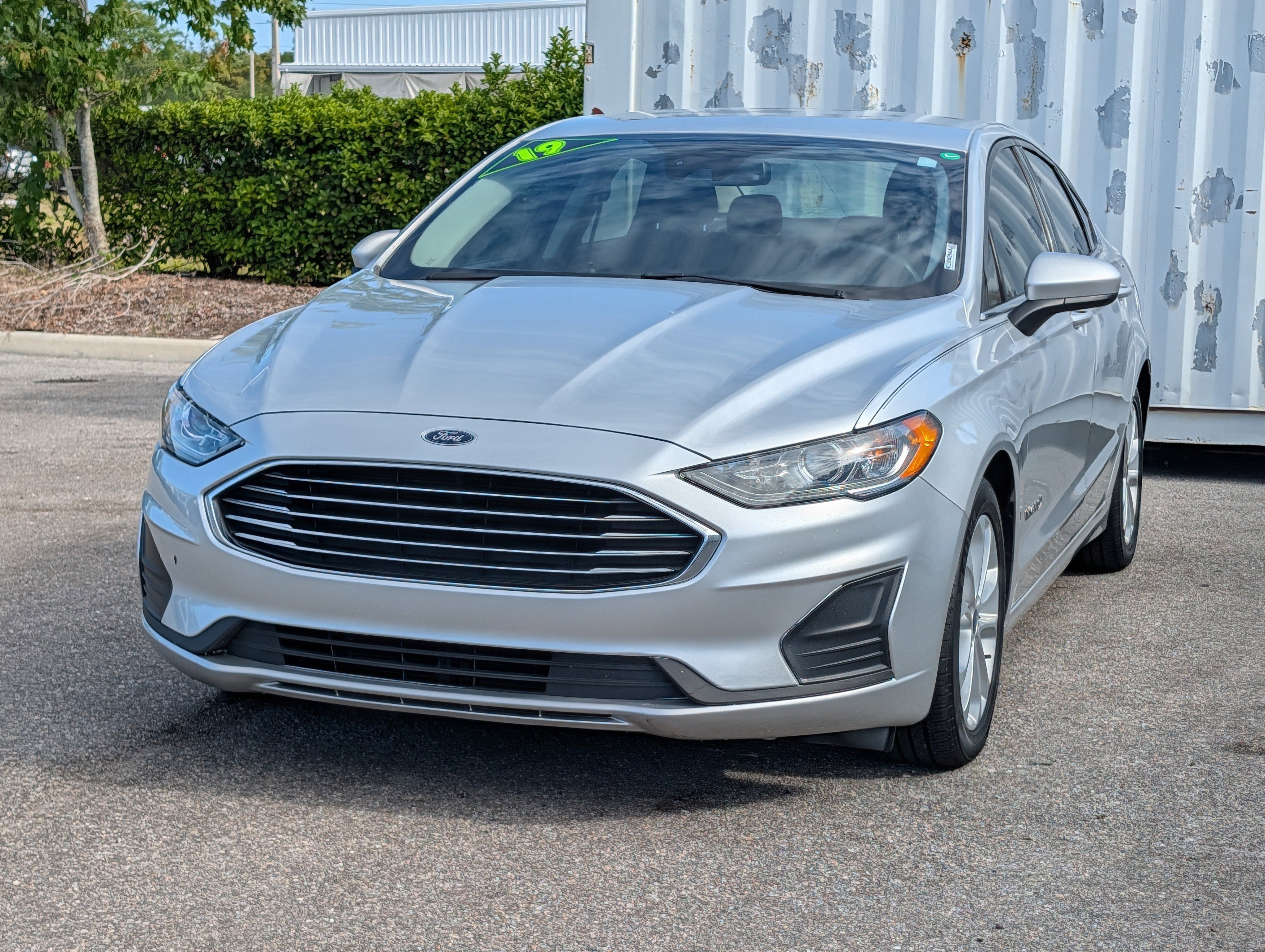 Used 2019 Ford Fusion SE FWD image 7
