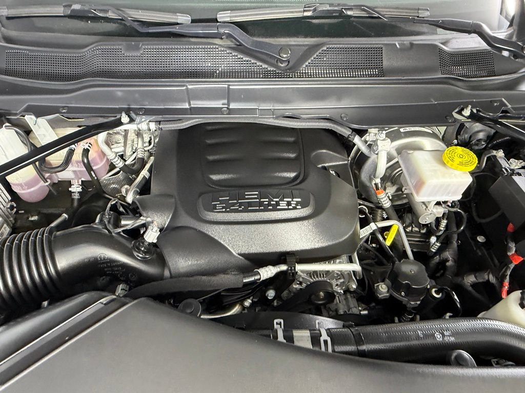 Used 2025 RAM 2500 Big Horn AWD/4WD image 30