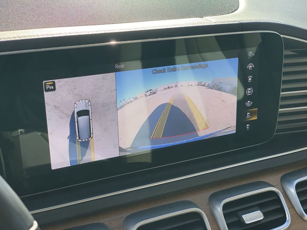 Used 2021 Mercedes-Benz GLS 450 4MATIC image 12