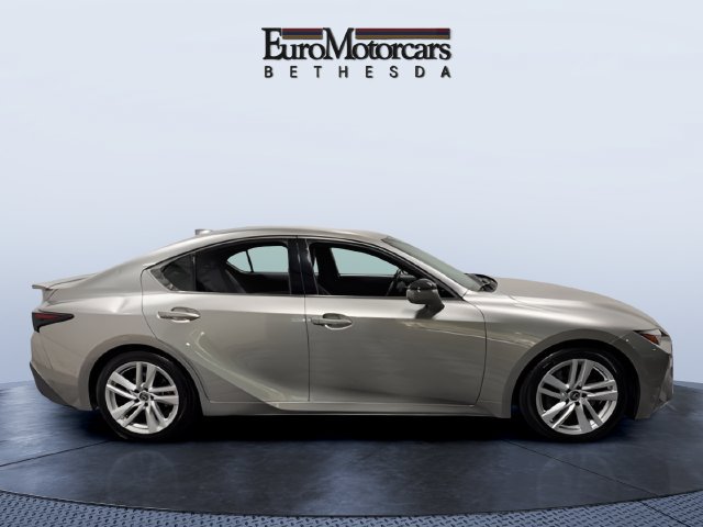 Used 2022 Lexus IS 300 RWD image 6