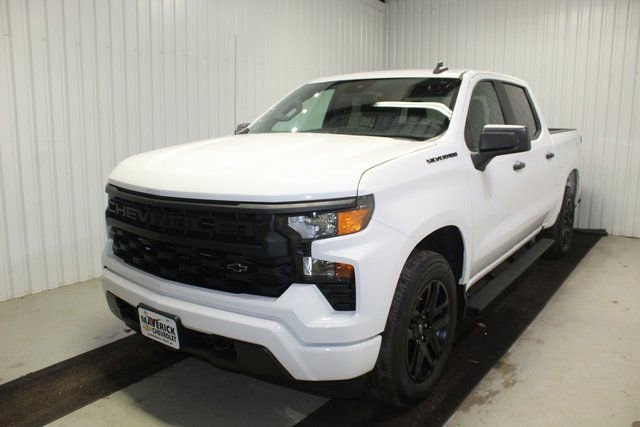 Used 2023 Chevrolet Silverado 1500 Custom w/ LPO, Dark Essentials Package image 3