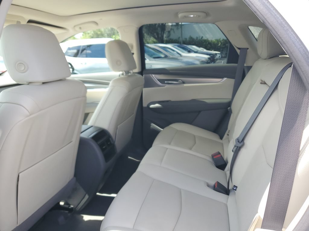 Certified 2023 Cadillac XT5 Premium Luxury w/ LPO, Premium Carpet Package FWD image 14