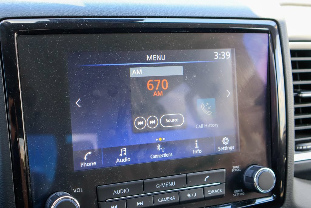 Used 2024 Nissan Frontier SV RWD image 5