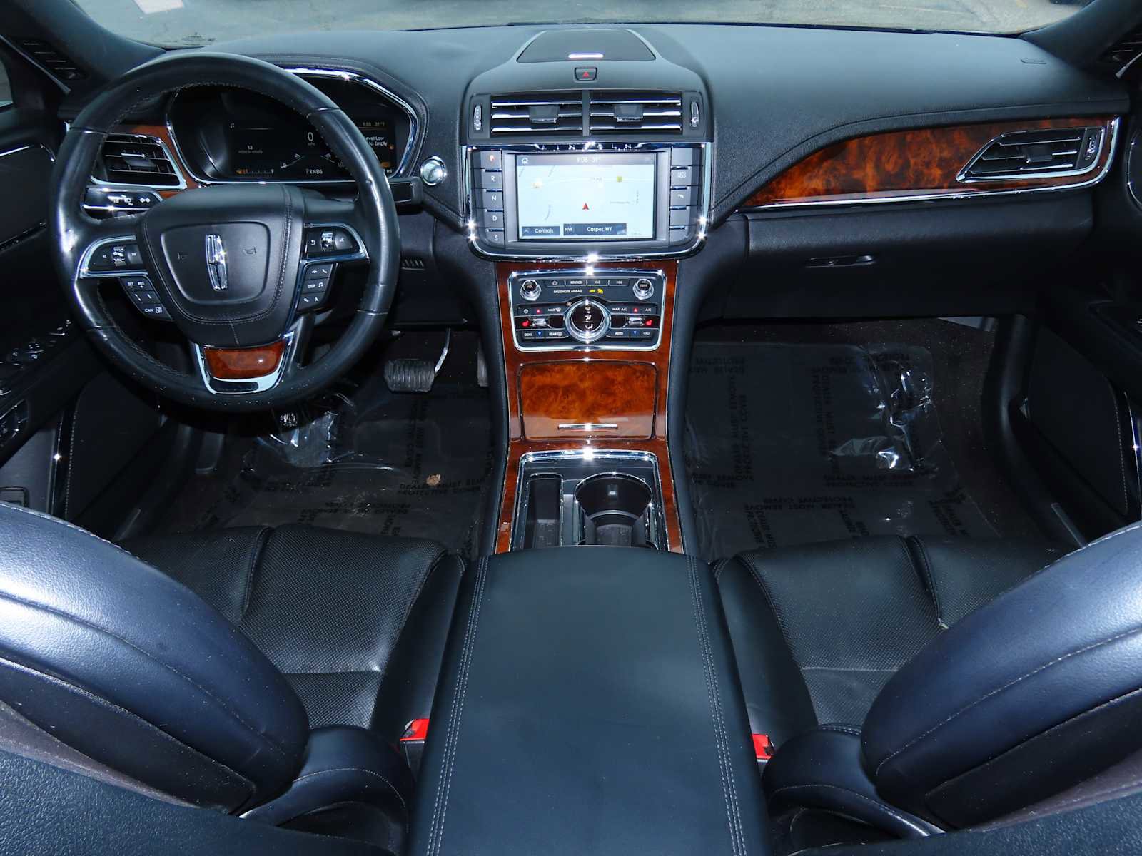 Used 2019 Lincoln Continental Select image 26