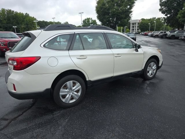 Used 2016 Subaru Outback 2.5i AWD/4WD image 7