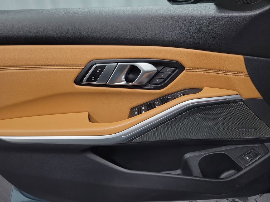 Used 2019 BMW 330i xDrive Sedan w/ Premium Package image 24