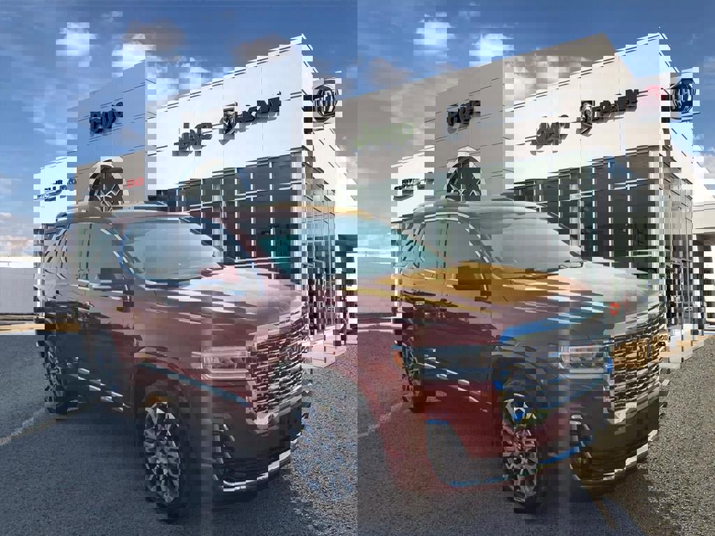 Used 2021 GMC Acadia Denali w/ Denali Ultimate Package