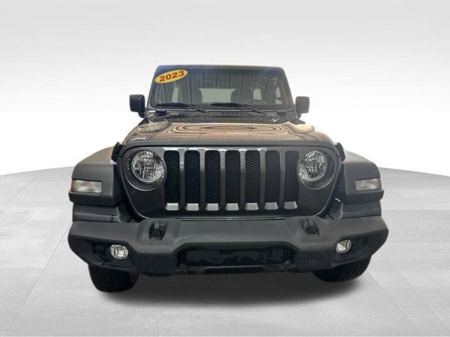Used 2023 Jeep Wrangler Unlimited Sport AWD/4WD image 2