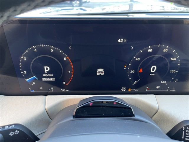 New 2025 Nissan Armada Platinum Reserve image 14