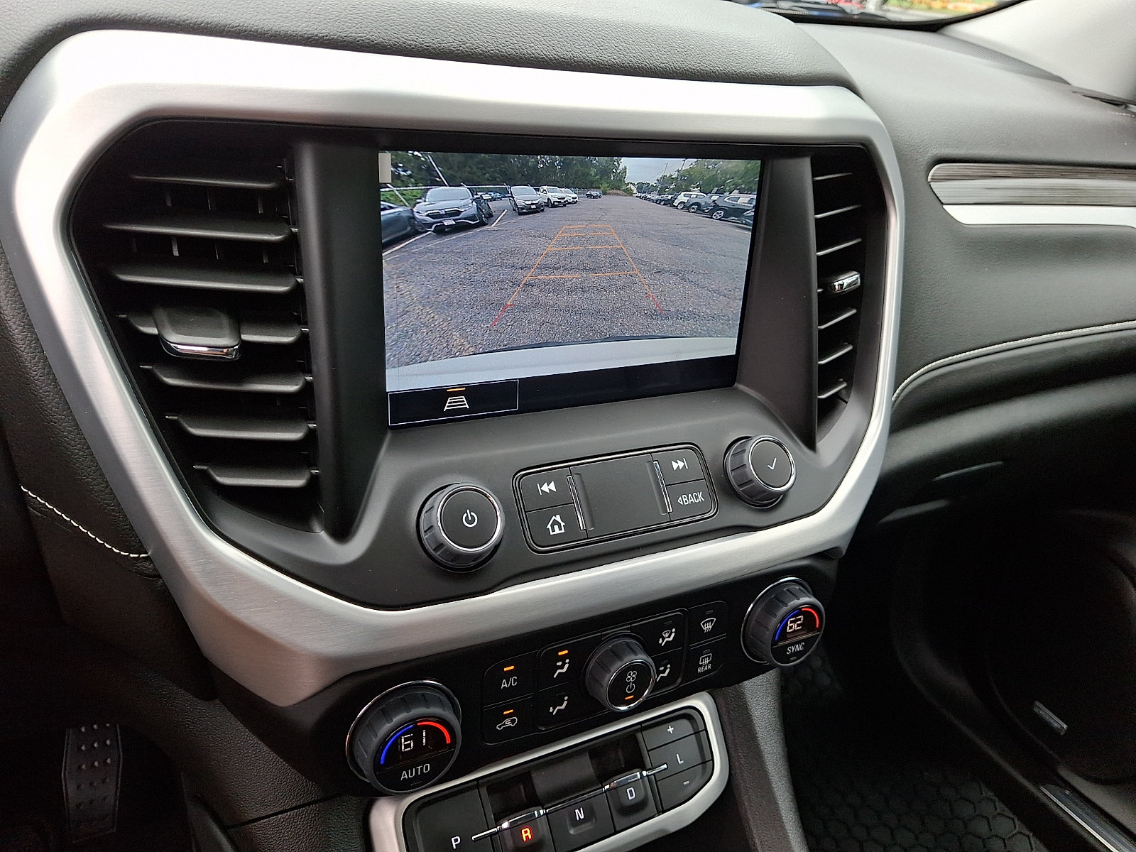 Used 2023 GMC Acadia SLT AWD/4WD image 24