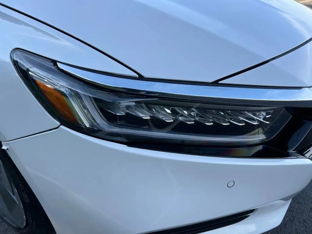 Used 2019 Honda Accord Touring image 31