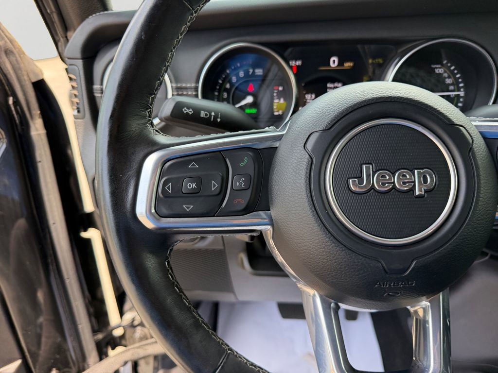 Used 2023 Jeep Wrangler Unlimited Sahara w/ Cold Weather Group AWD/4WD image 21