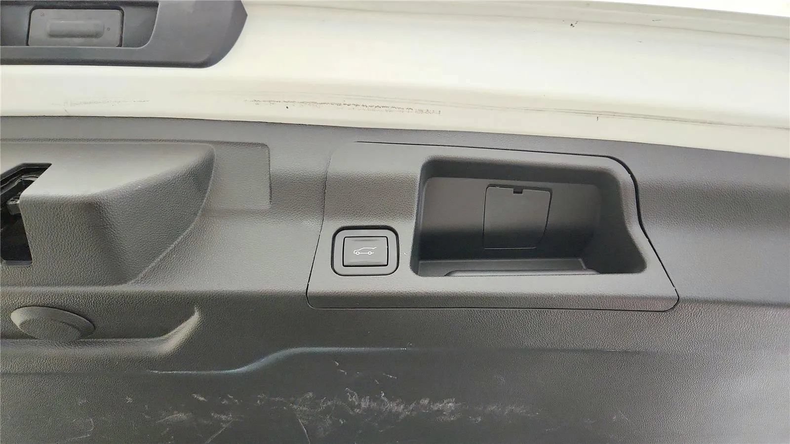 Used 2017 GMC Acadia SLE FWD image 37