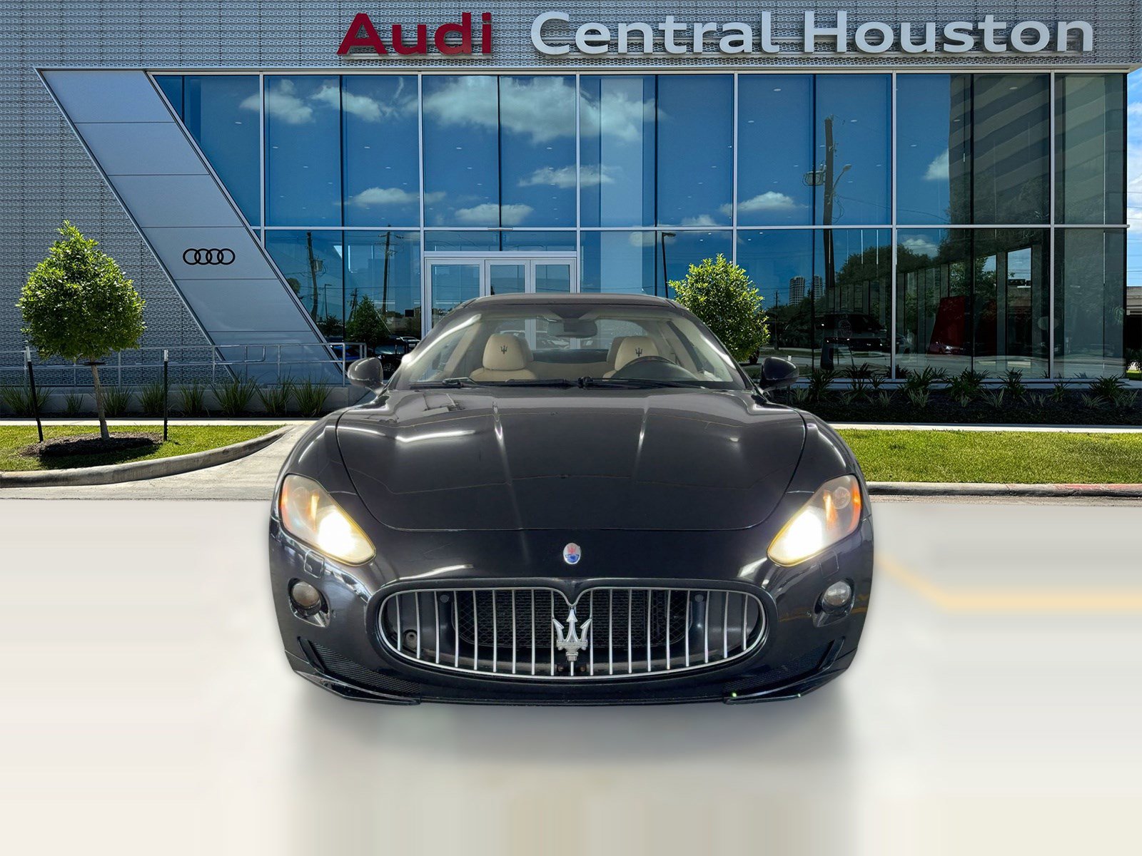 Used 2012 Maserati GranTurismo S image 6