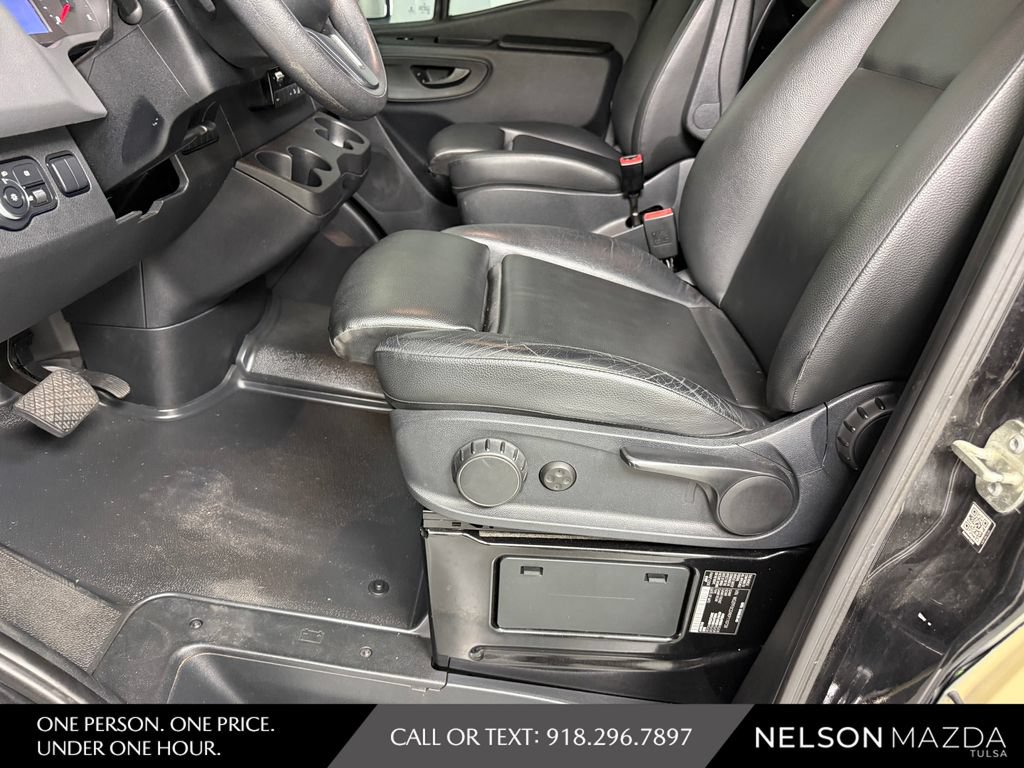 Used 2019 Mercedes-Benz Sprinter 2500 image 15